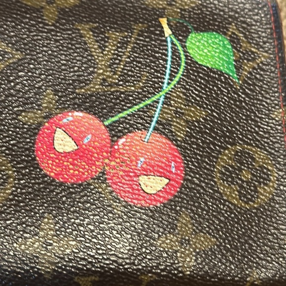 Louis Vuitton wallet - Picture 2 of 11